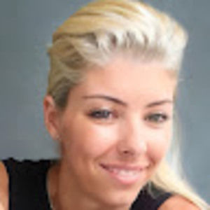 Meet your Posher, Danielle dani